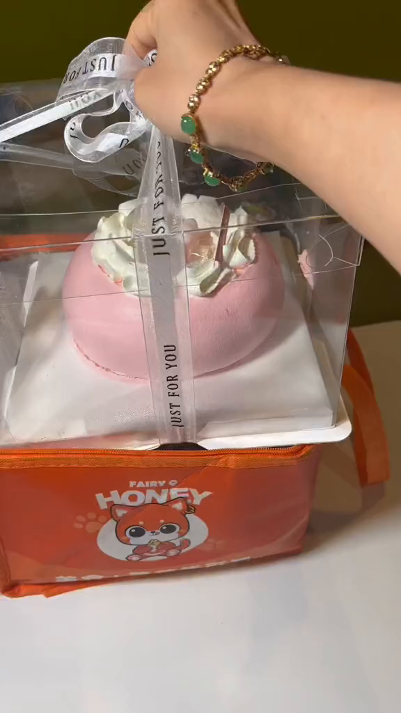 脱单遥遥无期给自己订个蛋糕