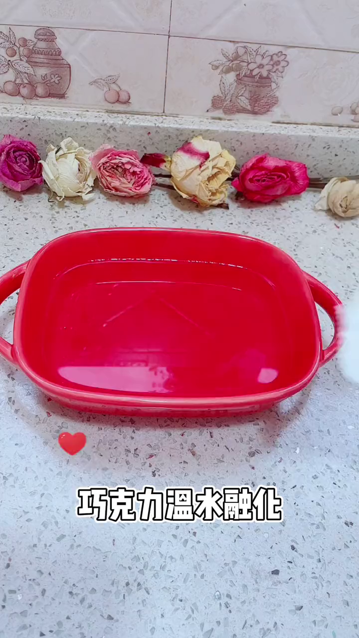 搅一搅就能做的德芙雪糕赶紧给家人安排吧浓浓的巧克力味儿好吃极了反击雪糕刺客