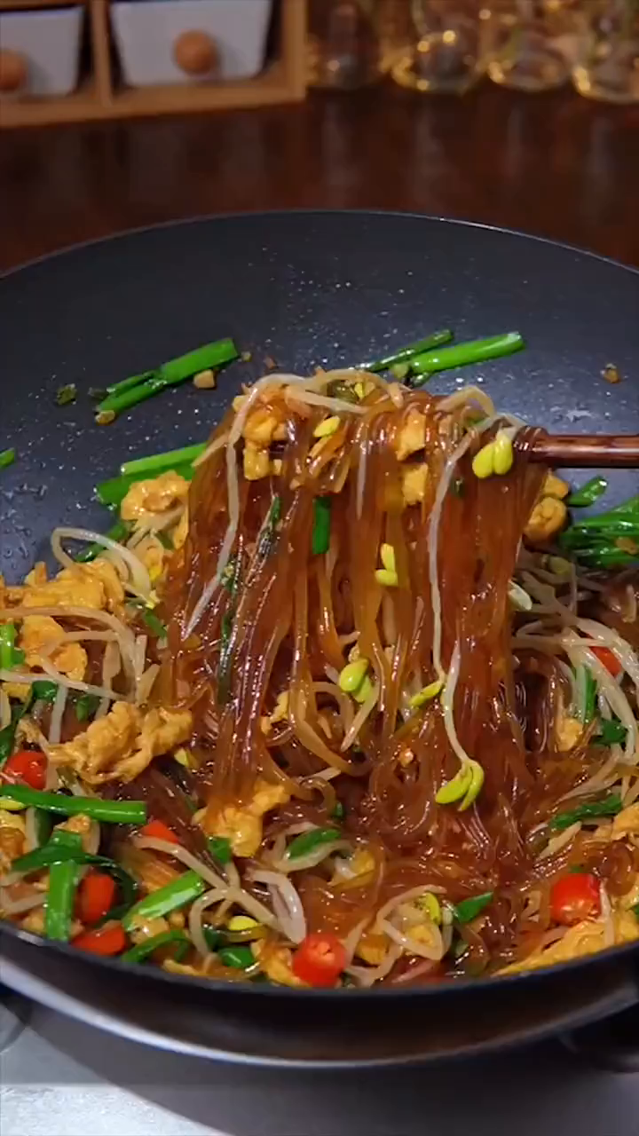 这是我家经常吃的一道素菜食材简单做法简单