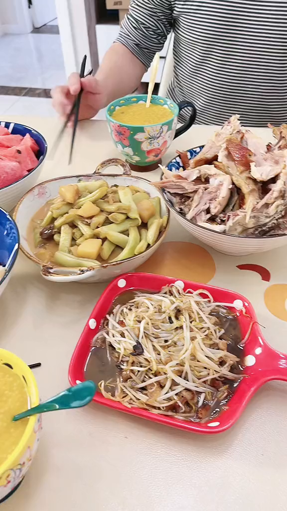 开饭了,长肉的节奏,哈哈哈,控制食欲