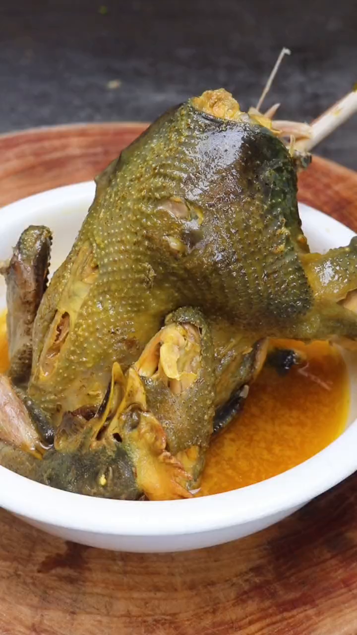 看看视频吧盐焗鸡做法