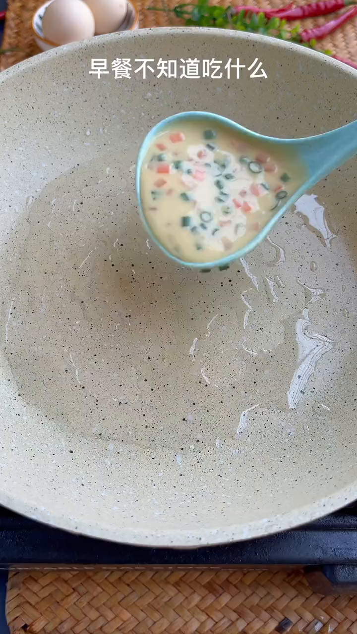 早餐不知道吃什么,这道鸡蛋煎饼试试～