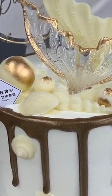 这是我见过最有内涵的生日蛋糕,一个翻糖鱼尾,这是爱死了!