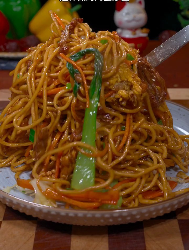 百吃不厌的肉蛋炒面