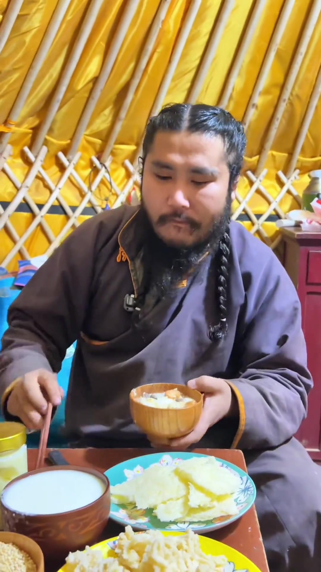 100年前的蒙古族也是喝这个