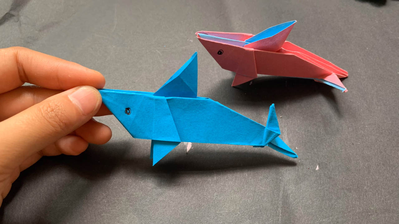 折纸:一只小鲨鱼,简单可站立,来练练小朋友动手能力