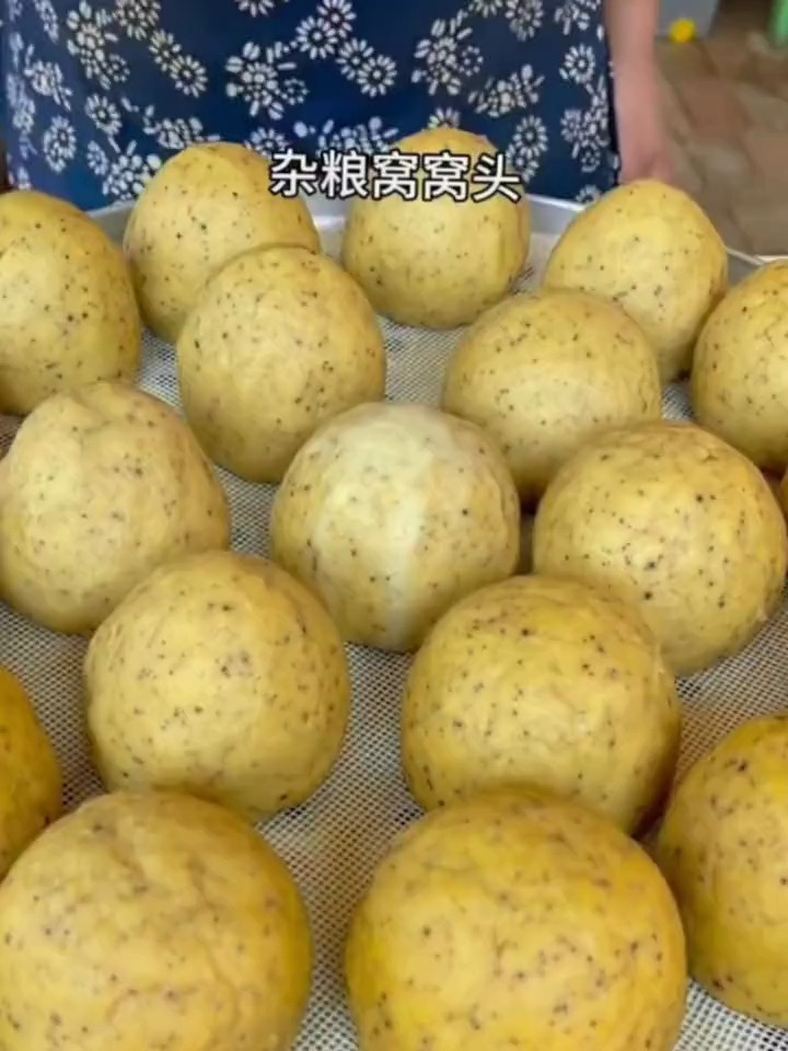 用这个三合一窝头面做的杂粮窝窝头,暄软好吃不拉嗓子,做法简单