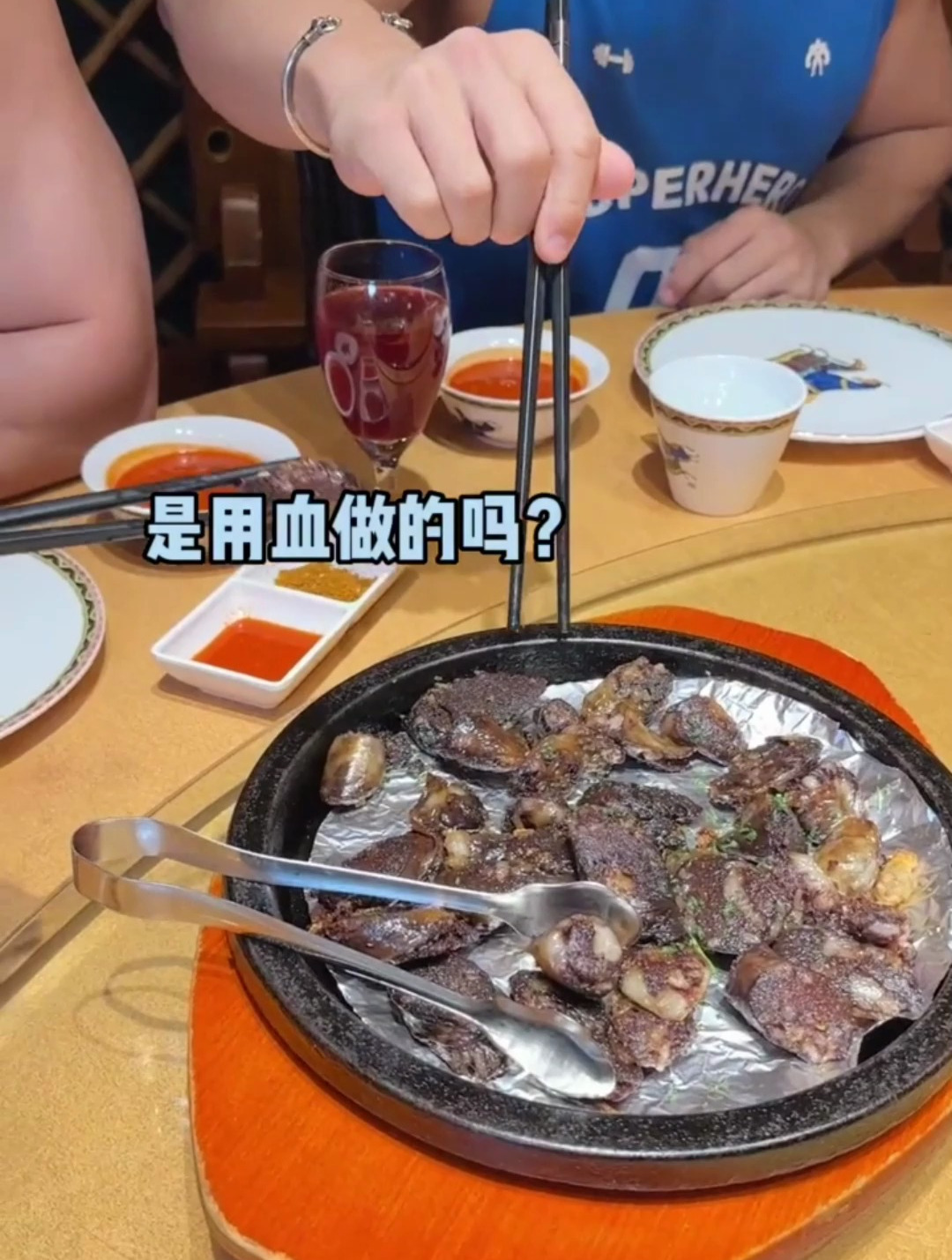 体验北方震撼的全肉宴 牛排中的爱马仕 全羊中的劳斯莱斯