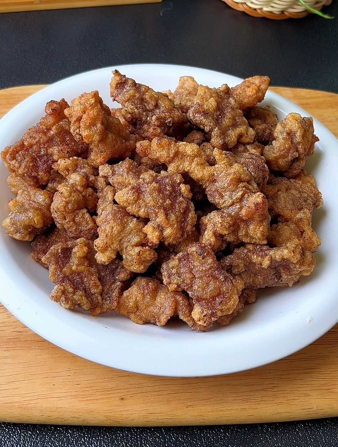 福建闽南人爱吃的炸醋肉,这样做又香又酥脆,学会做给家人吃吧