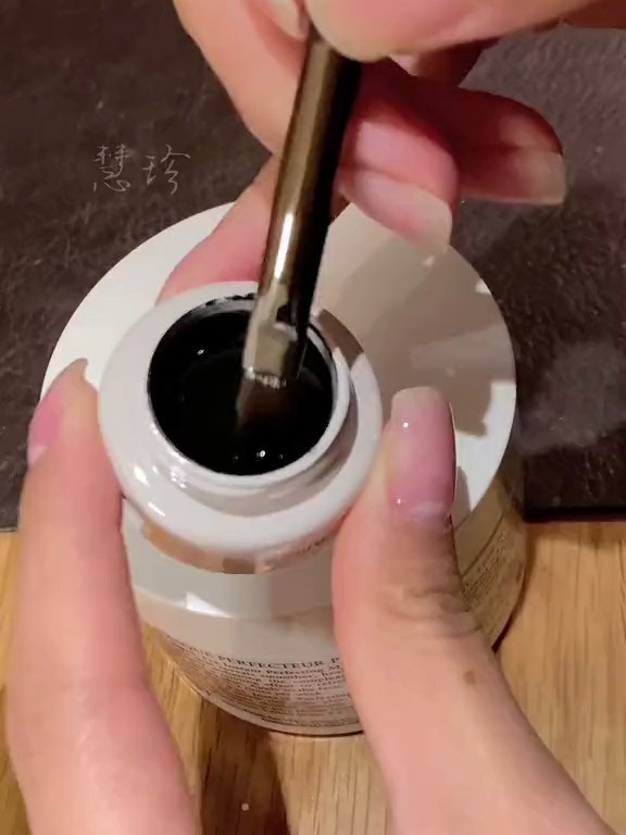 BlackPink镂空爱心甜酷美甲「黄皮试色」