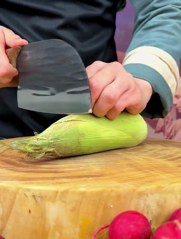 手工锻打刀,切肉剔骨小菜一碟