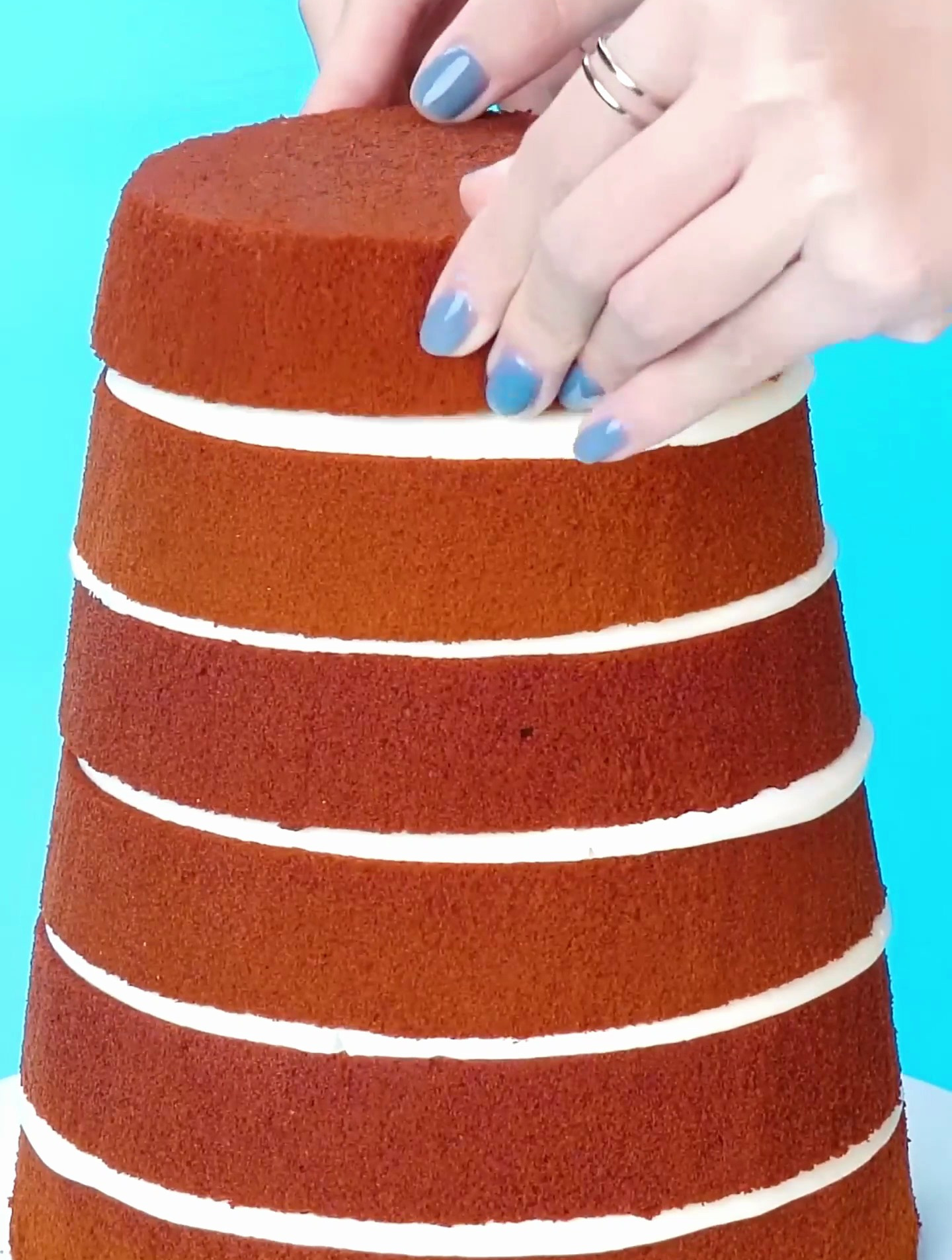 视觉解压:制作的这个多层的巧克力蛋糕,喜欢吗?