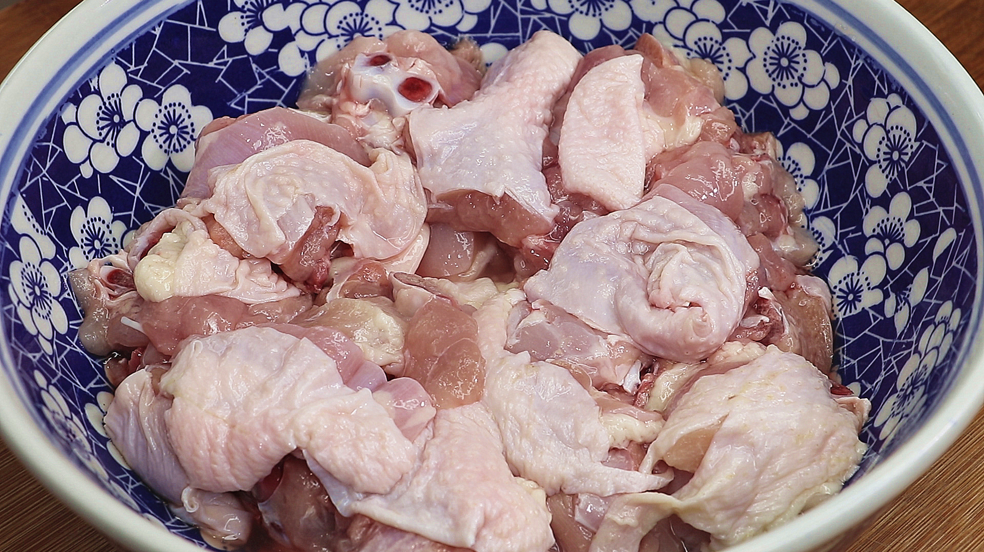 做鸡肉一定不要焯水,教你一招,肉质鲜嫩不发柴,入味好吃,真香