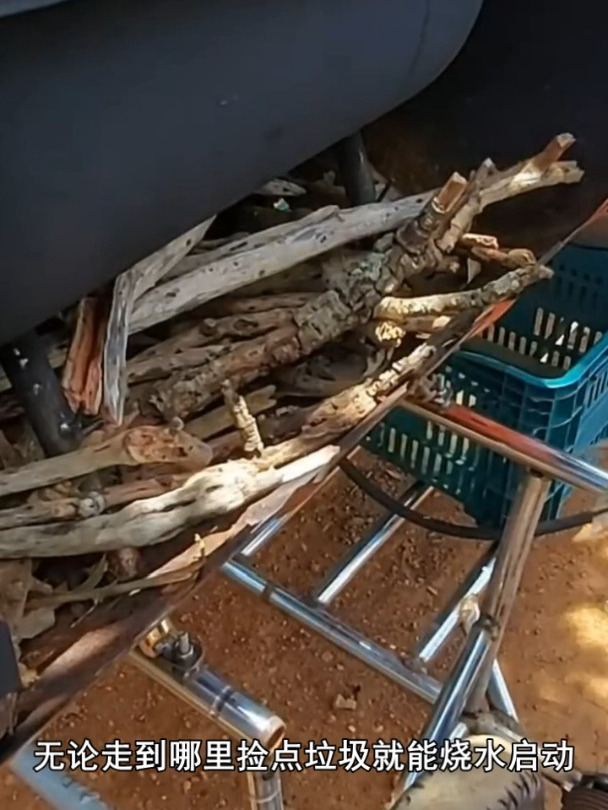 这是不是未来汽车的趋势,走到哪里捡点垃圾就烧就能行走