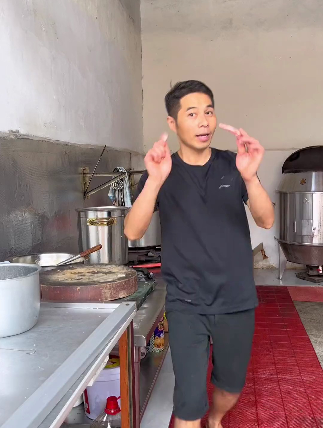 酸辣鸭脚学会这个泡椒鸭脚,保证你越吃越想吃,记得点赞收藏哦