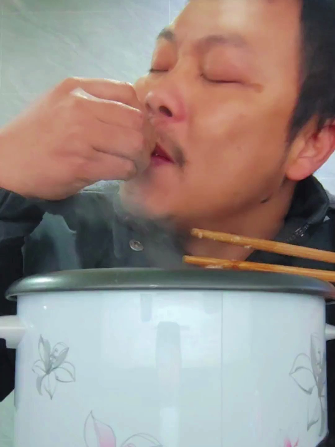 今天吃个自制排骨汤面