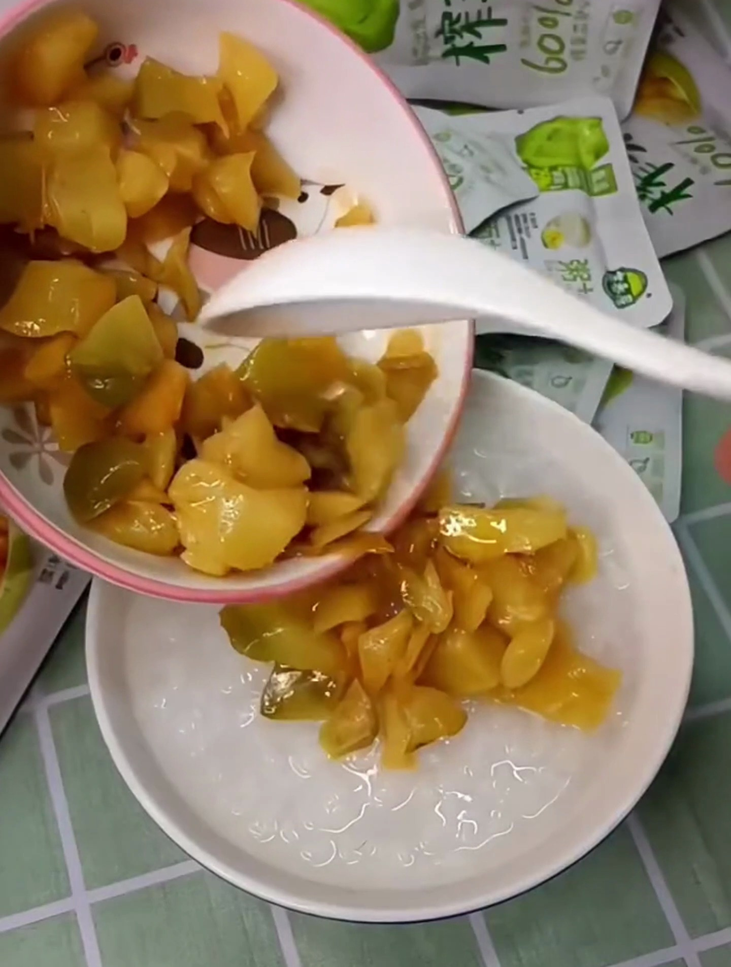 下饭菜来咯,孩子不爱吃饭的可以试试这个菜芯