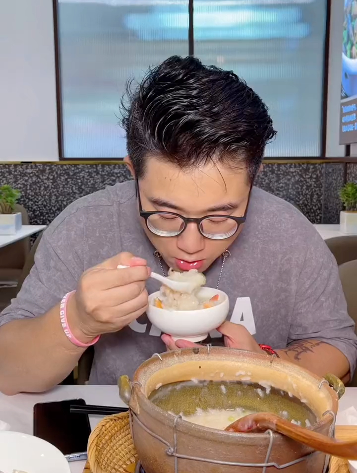 !七步呈现一锅有态度的鲜虾粥