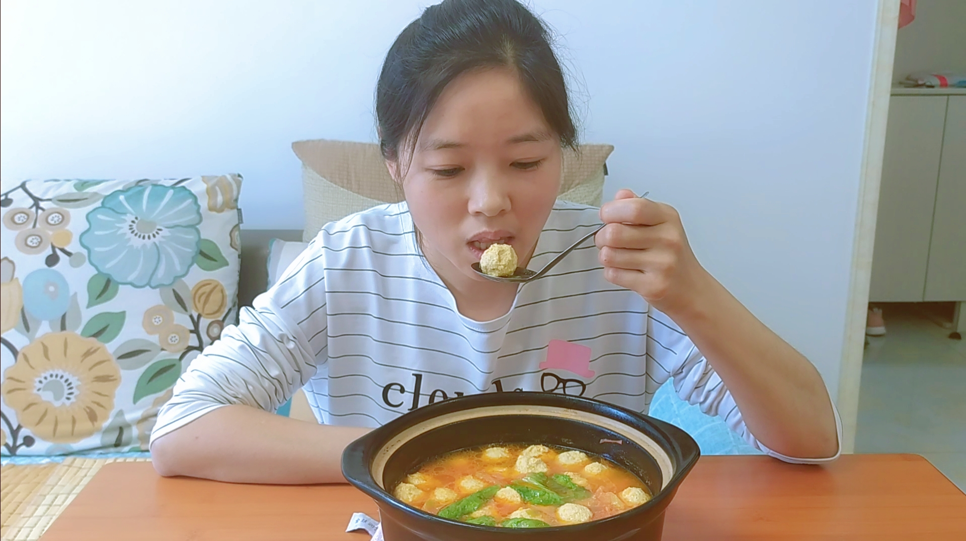 这样做番茄鸡肉丸,汤浓味鲜,酸甜可口营养开胃!