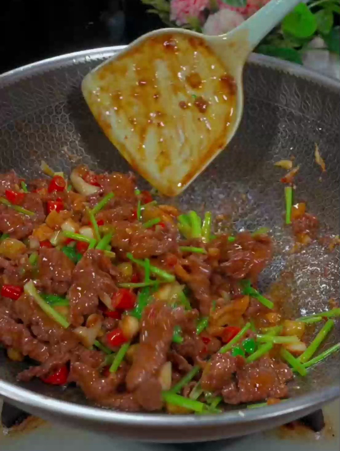 这样做的小炒牛肉,鲜嫩不柴香辣开胃小炒牛肉