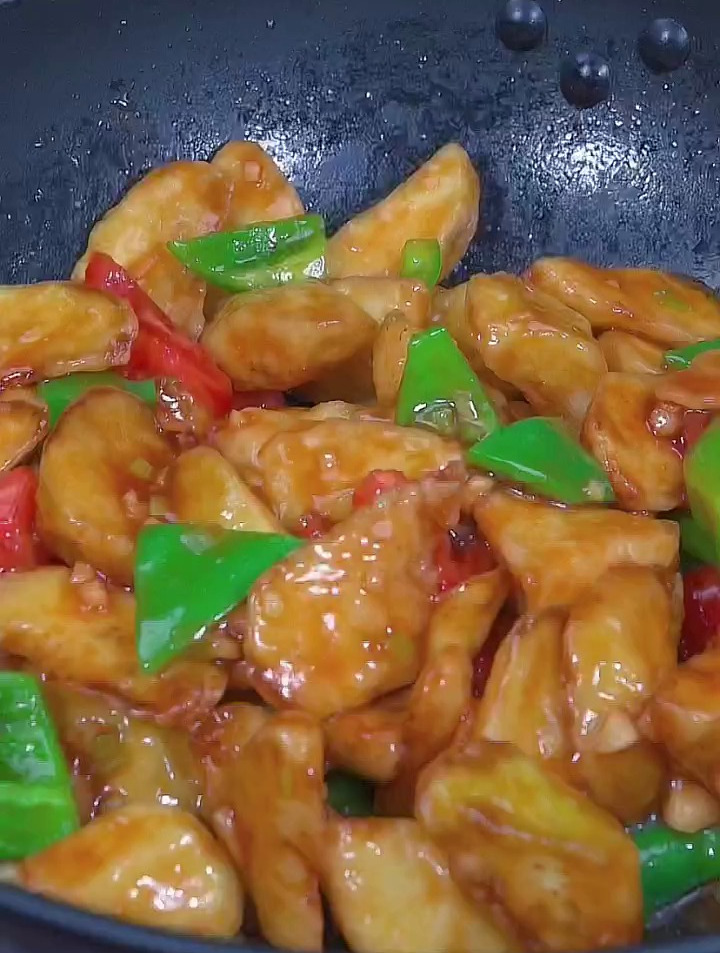 茄子在家里这样做好吃下饭不回软