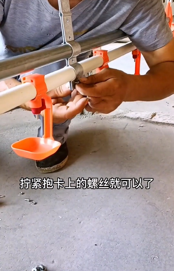 鸡鸭鹅水线安装关键步骤演示