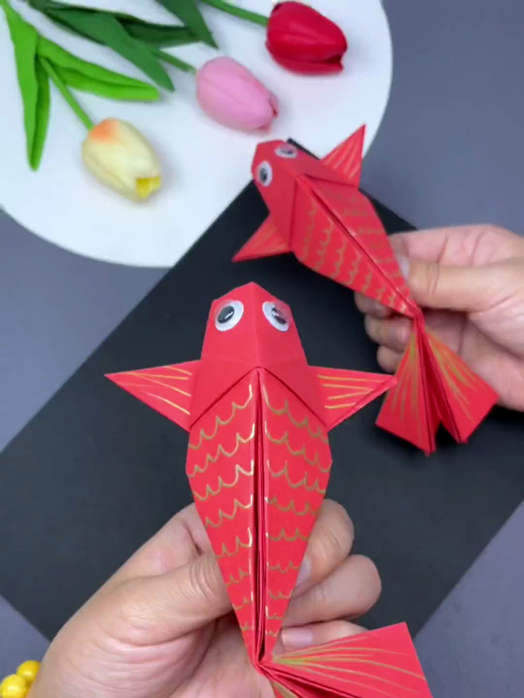 半张纸就可以做出漂亮的鲤鱼