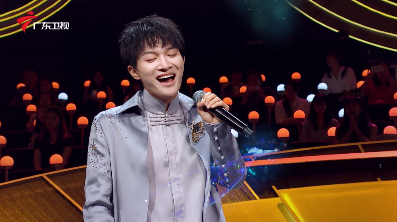 周深一言不合就唱花腔?《大鱼》的“尾巴”太美了!