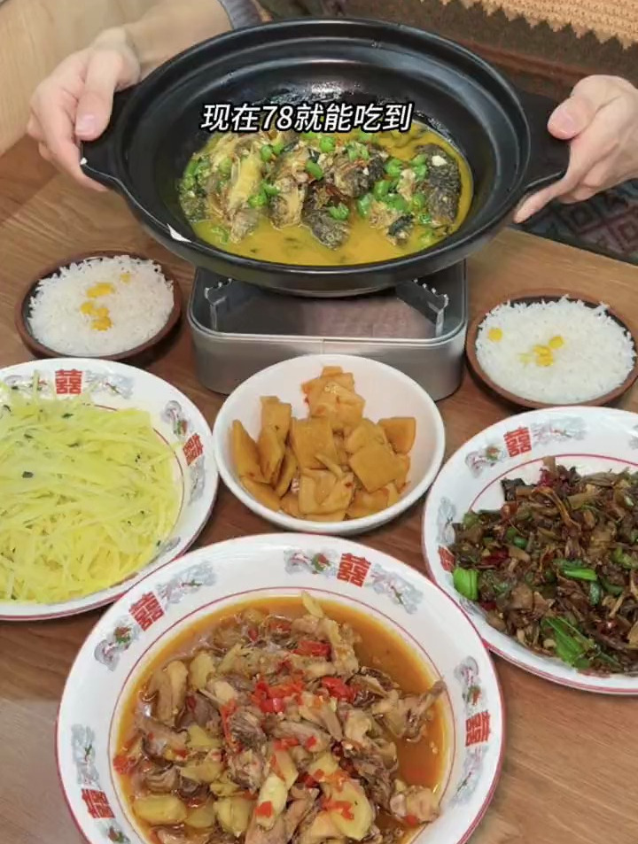 在长沙很正宗的邵阳菜～真的很好吃 邵阳菜 长沙湘菜 辉耀风行