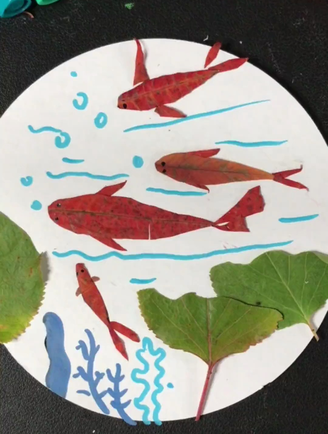 捡了一些废树叶做一个鱼塘 零基础学画画 每日一画 育儿简笔画