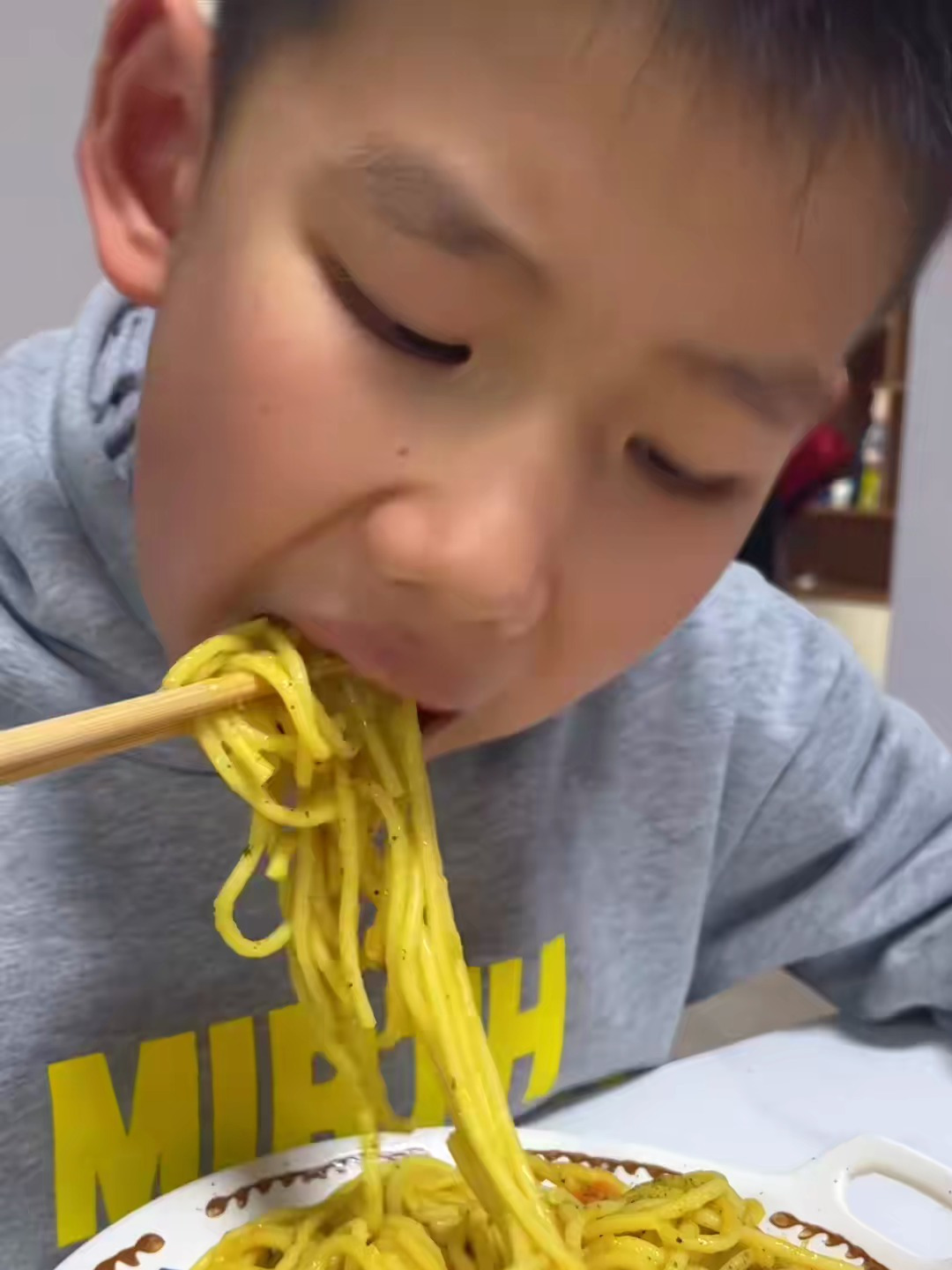 一口想要吃到一盘的咖喱意面,简单又好做