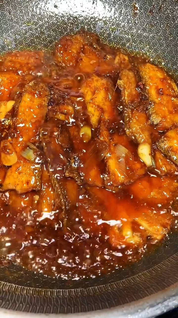 分享一道红烧带鱼做法教程