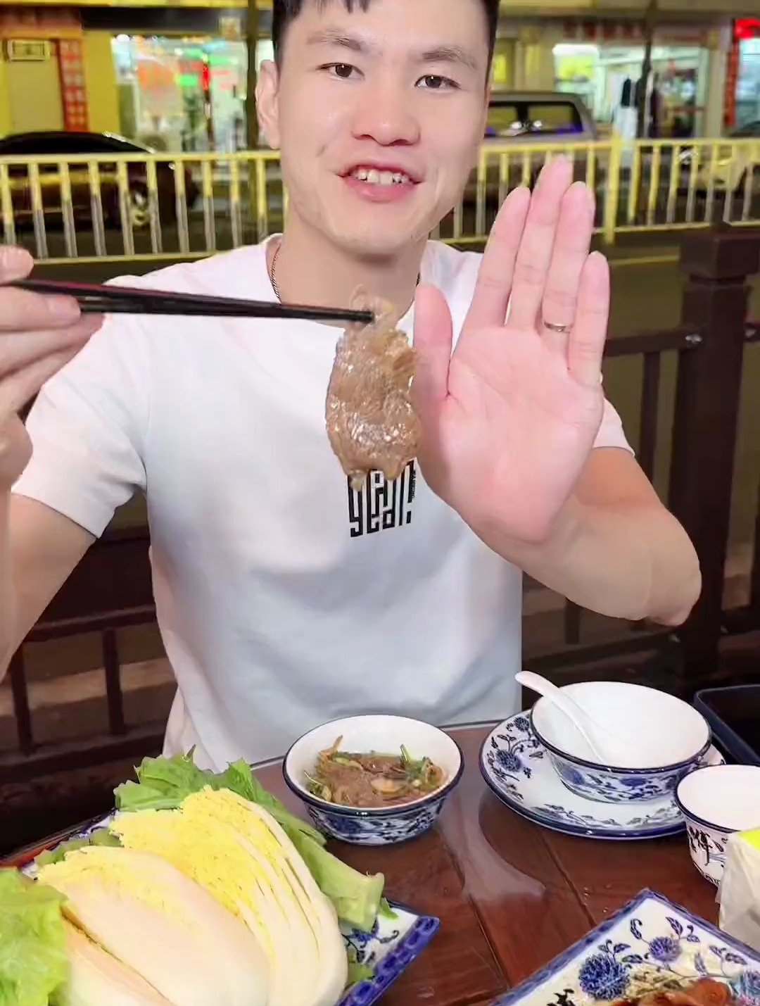 6块8一碗的牛肉米粉 牛肉超级新鲜