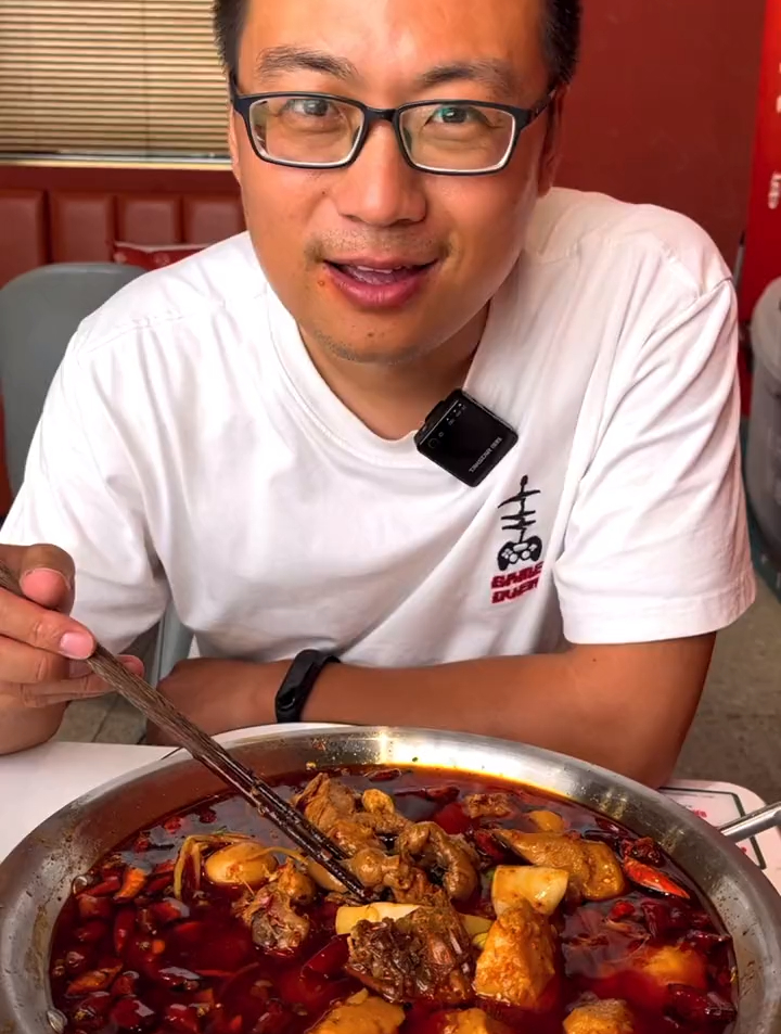 连续三年霸占重庆必吃榜的店,到底有多好吃,一定要来尝一尝