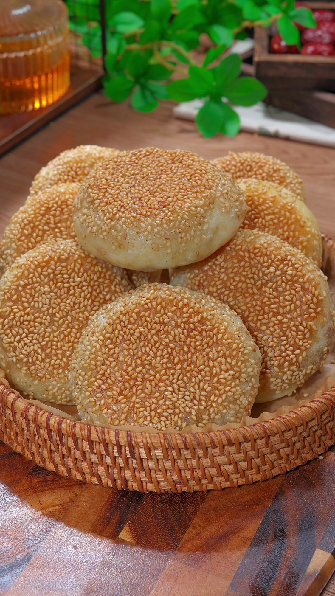 芝麻烧饼,家常做法大揭秘!外脆里软,层次分明,满满的幸福感