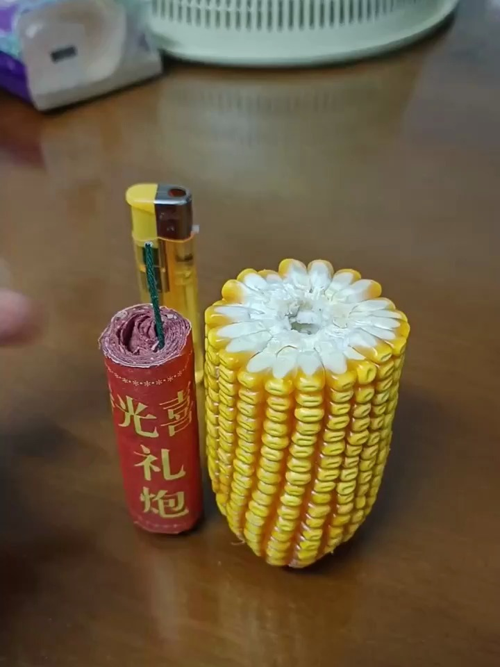 爆米花的故事 鞭炮VS玉米