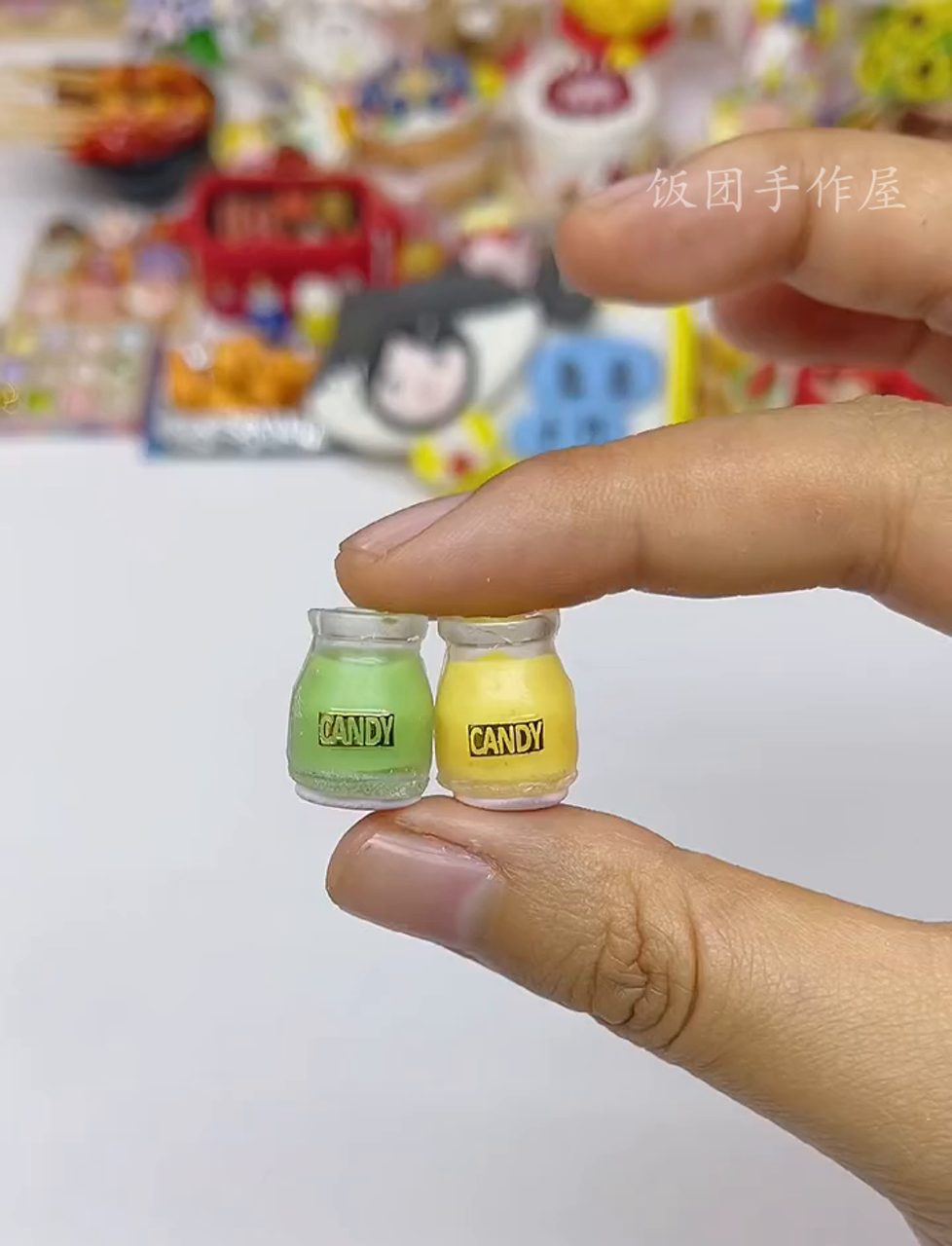 搓个软陶卡通面包机,明天搓点啥好呢?