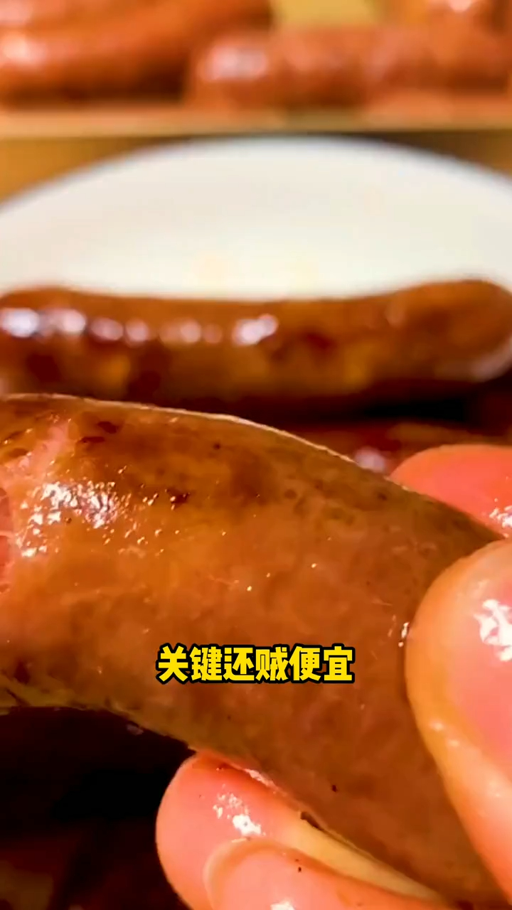 嘎嘎香的烤箱版烤香肠,比外面买的还好吃,你一口气能吃几个?