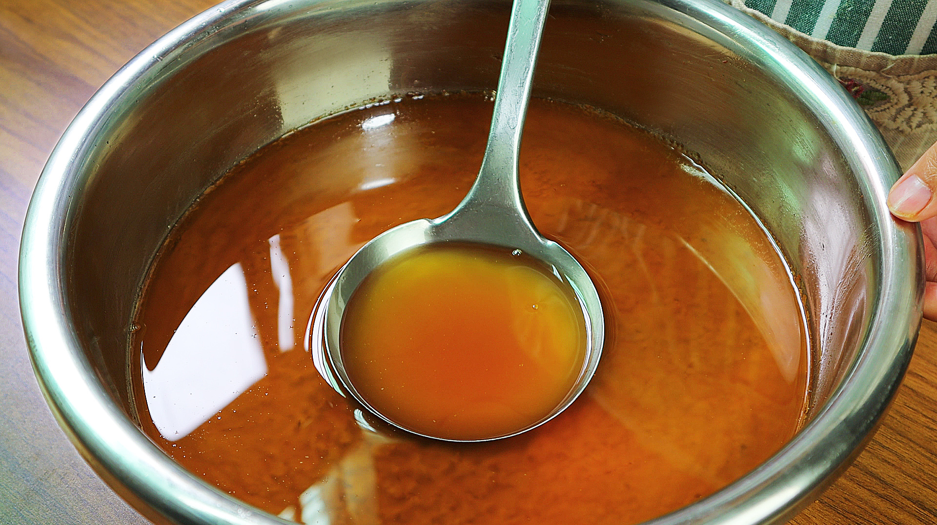 芝麻香油,30年老阿姨的独门绝技,香味浓郁无添加,比买的还好吃