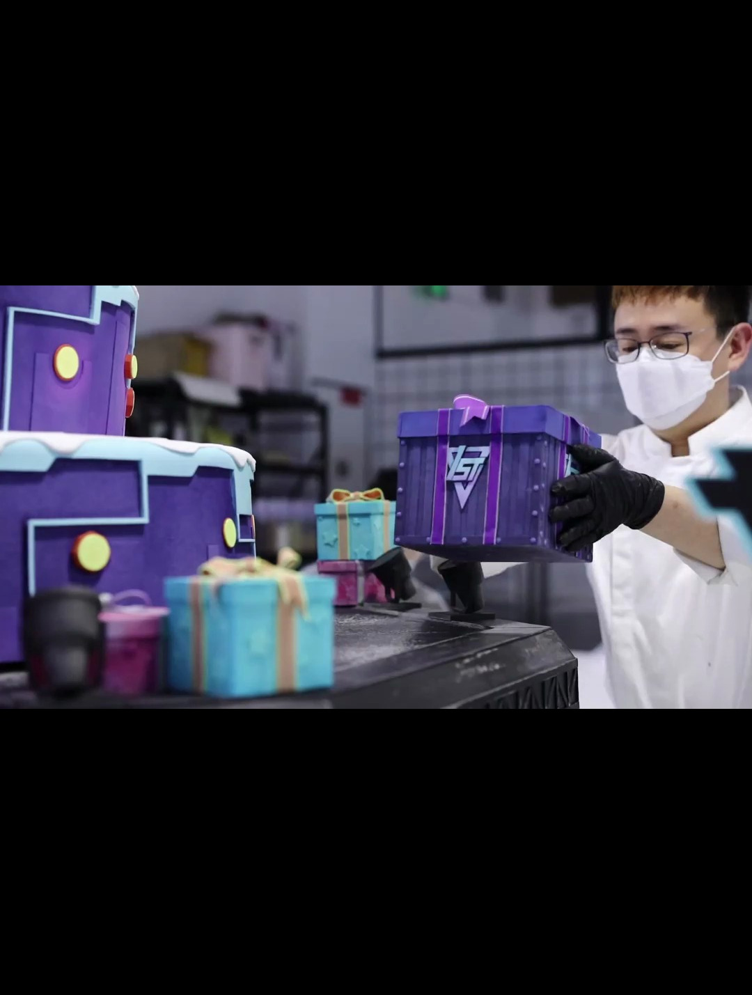 制作和平精英 翻糖蛋糕的完整版视频来啦