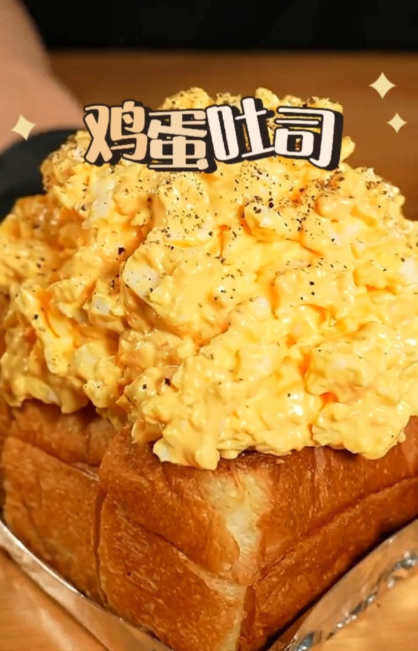 煮鸡蛋的时候多做这一步,煮好的鸡蛋好剥皮不粘!
