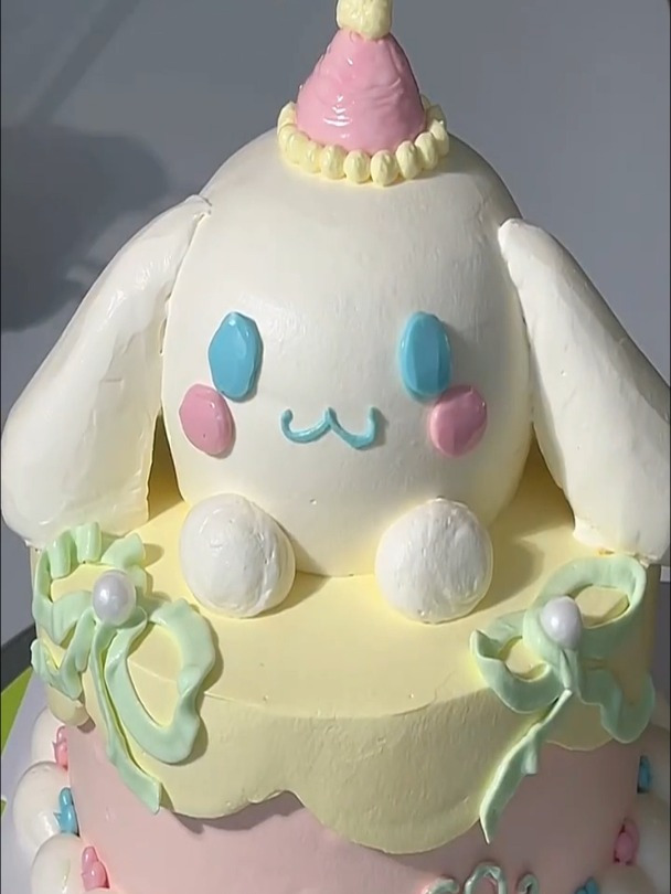 制作超大号玉桂狗蛋糕