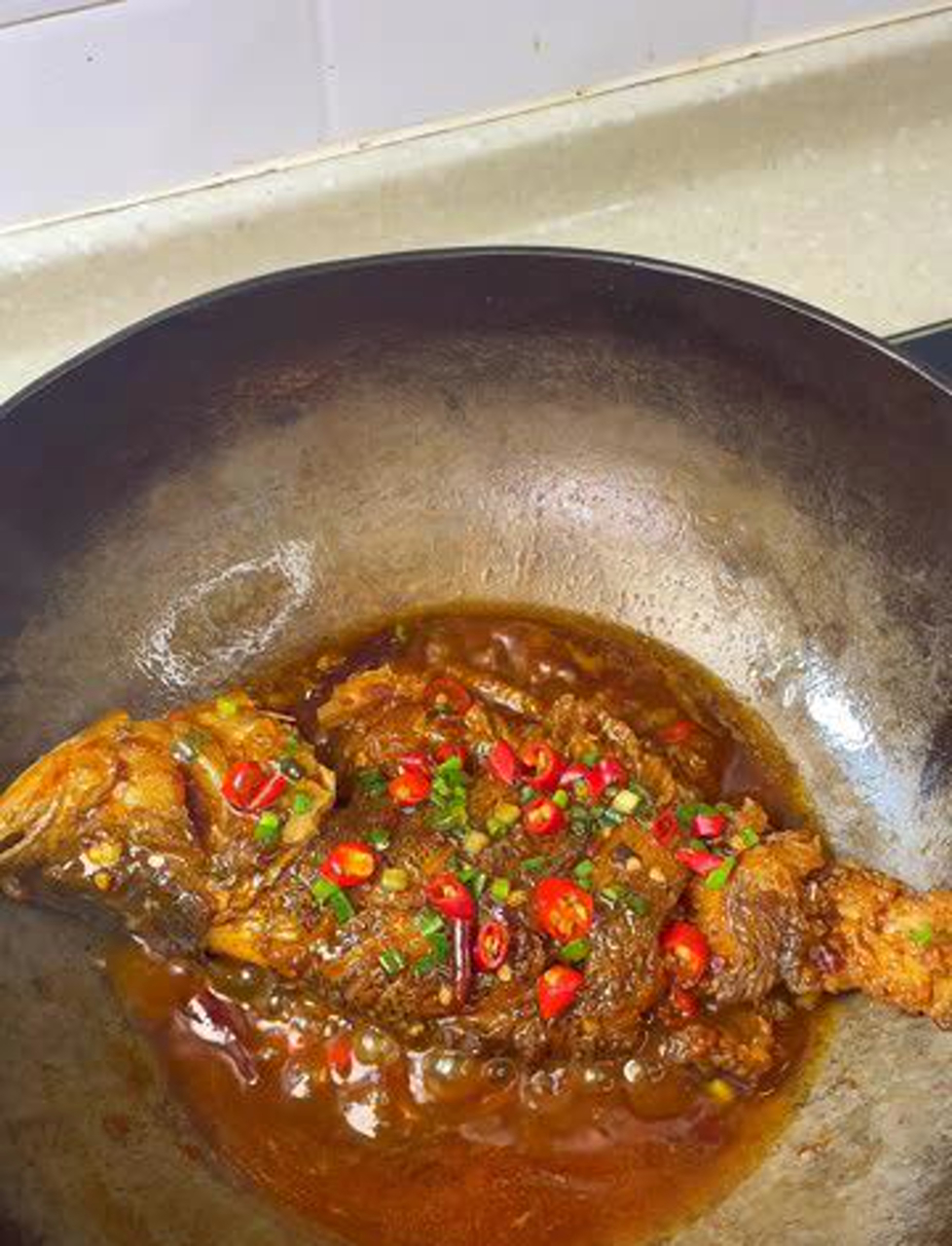 超香红烧鲈鱼,做法简单到爆!