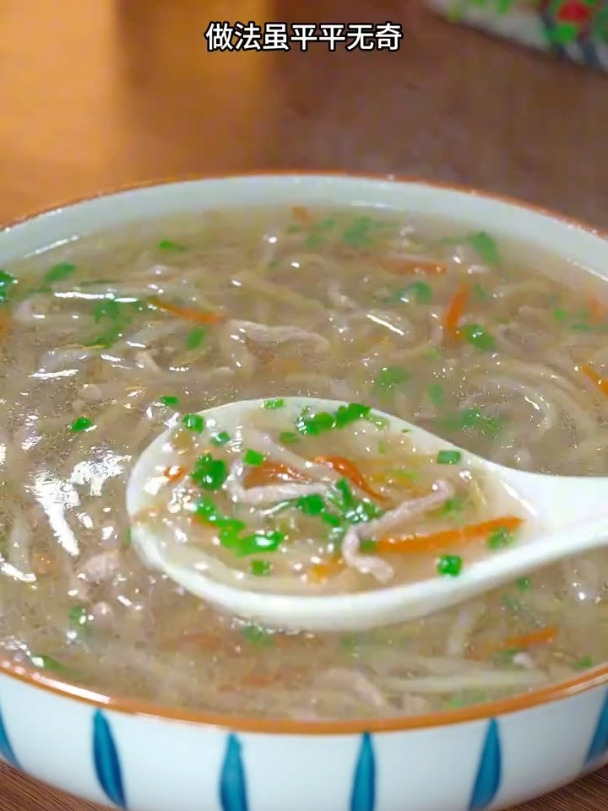 暖心暖胃的榨菜肉丝汤