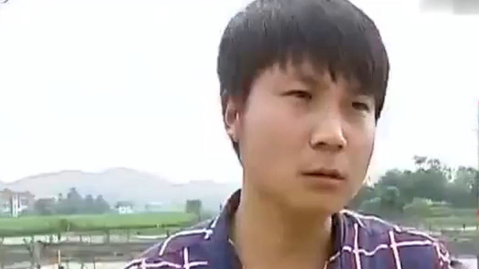 鱼苗买主特意驱车四百多公里 买泥鳅的鱼苗 只因这里的鱼苗质量好
