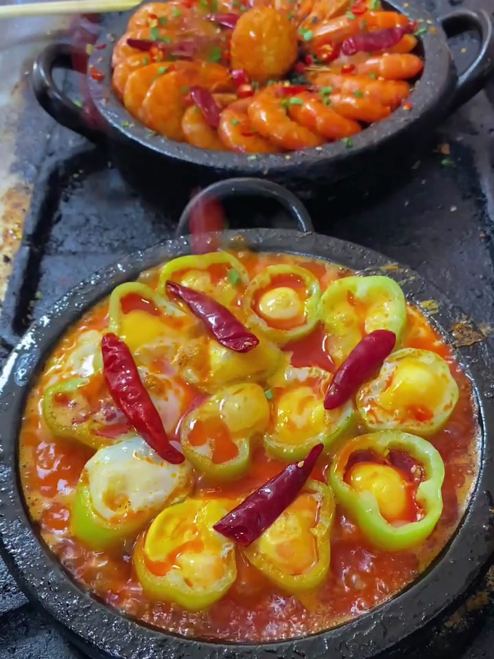 特色石锅菜,菜品丰富,口味多样,味美鲜香,简单又下饭