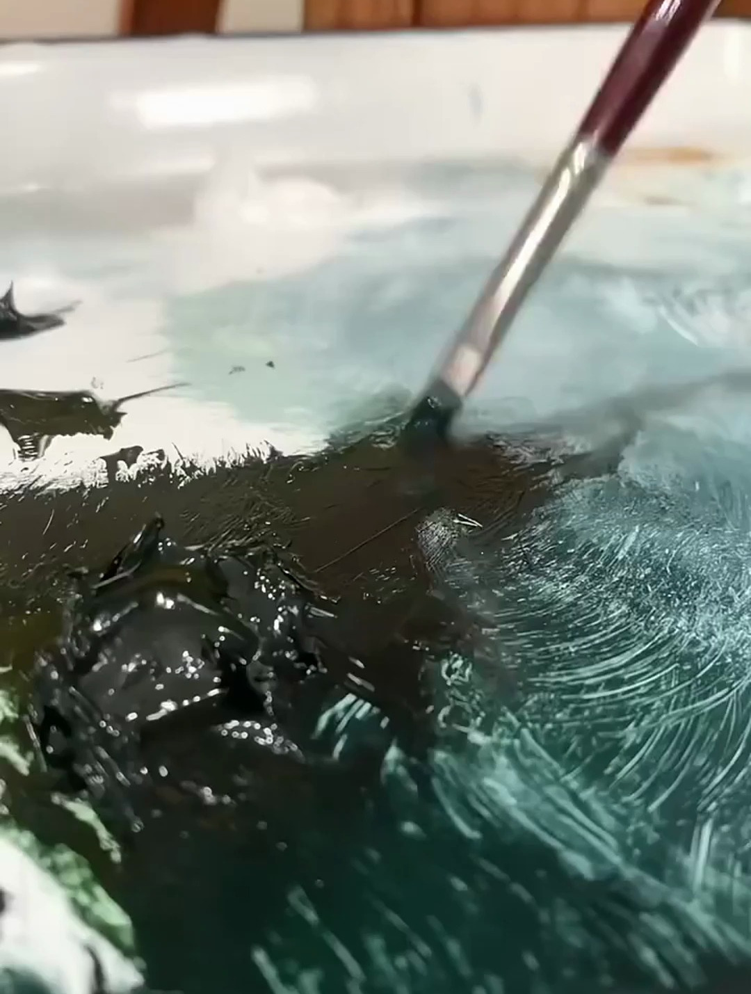 艺术家笔下的超写实风景油画《迷雾中的森林》,美到让人窒息