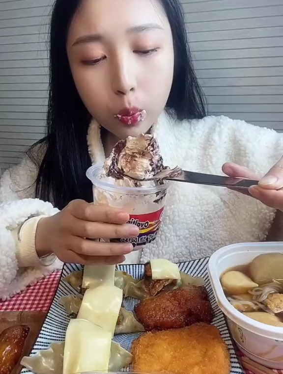 今天吃便利店美食啦,好吃极了!