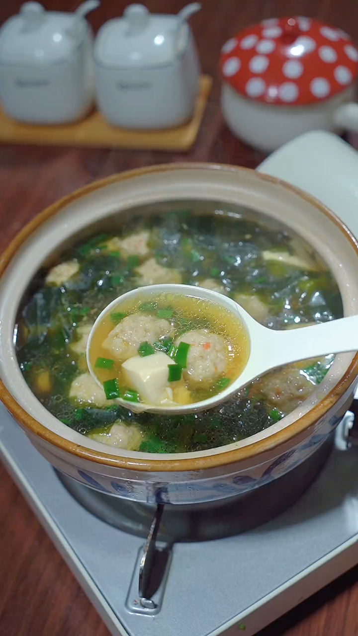 如果家里孩子挑食,这个胡萝卜丸子汤,你一定要试试