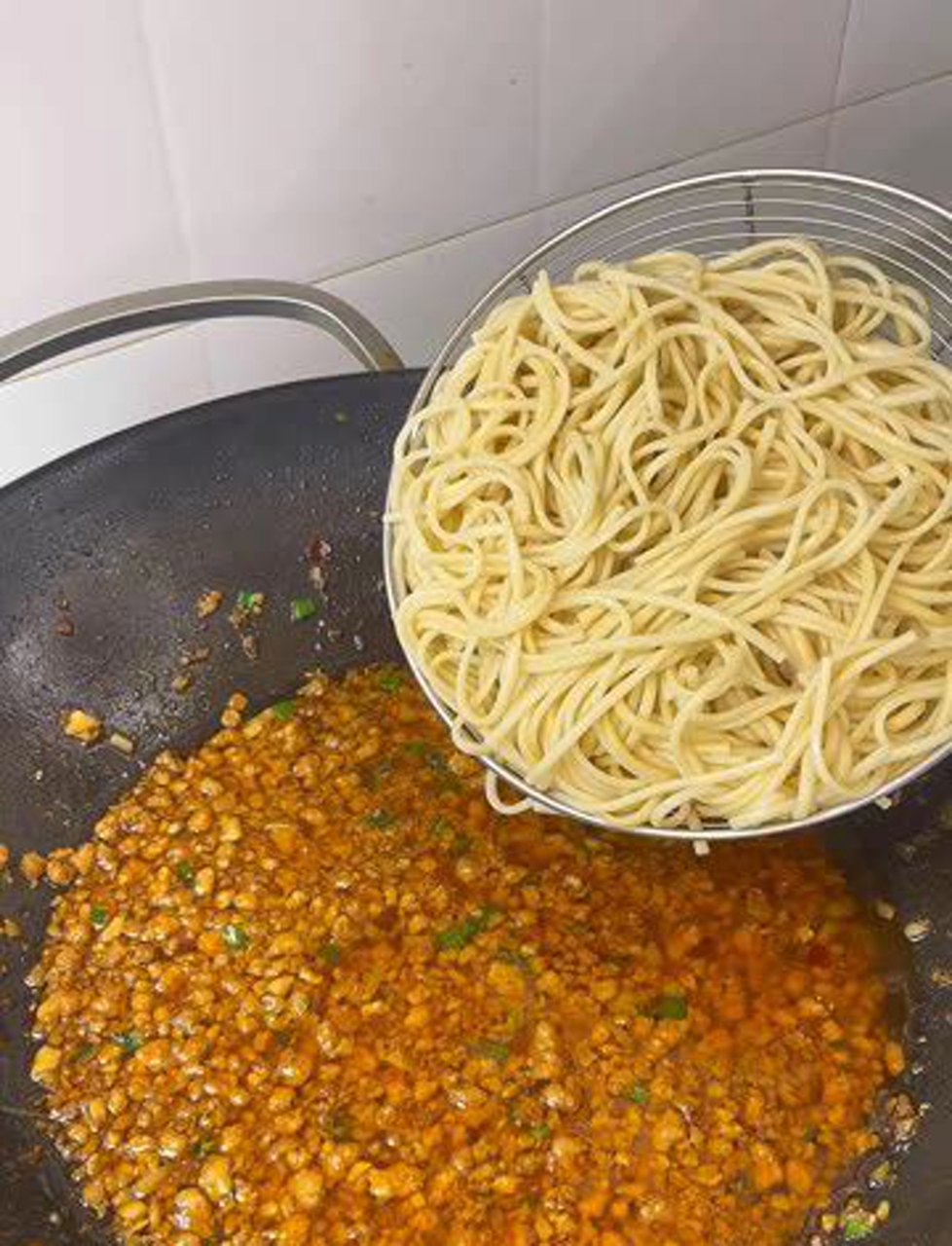 肉丝拌面条,超香的!